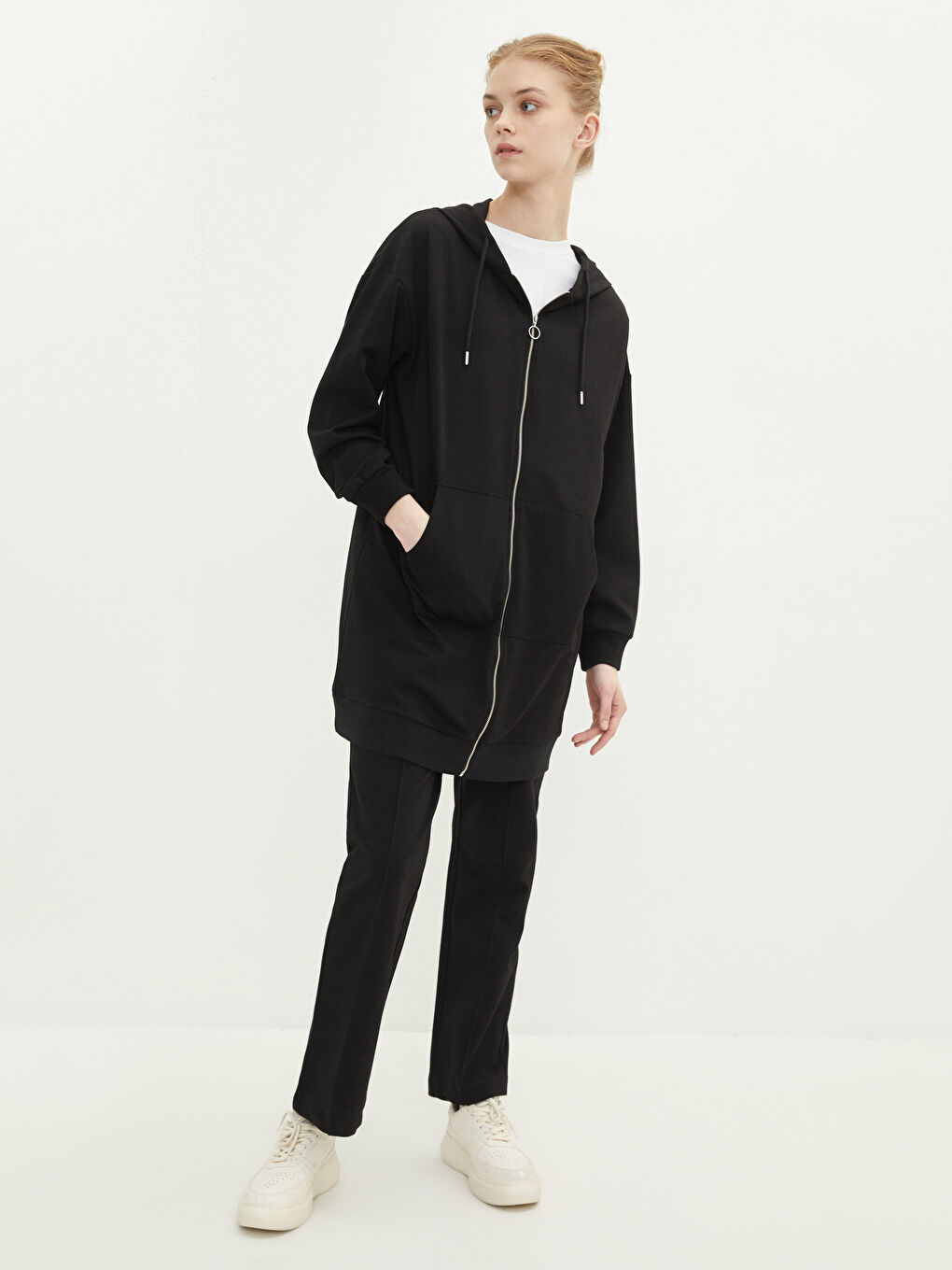 Siyah Kapüşonlu Düz Uzun Kollu Oversize Kadın Spor Hırka-1