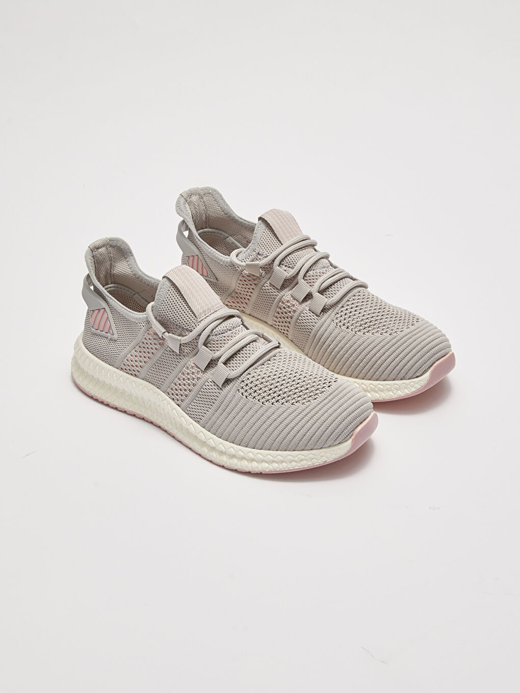 Gri Bağcıklı File Detaylı Kadın Aktif Spor Ayakkabı-3