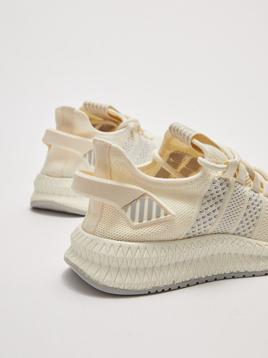 Laced Mesh Detailed Women's Active Sports Shoes-4