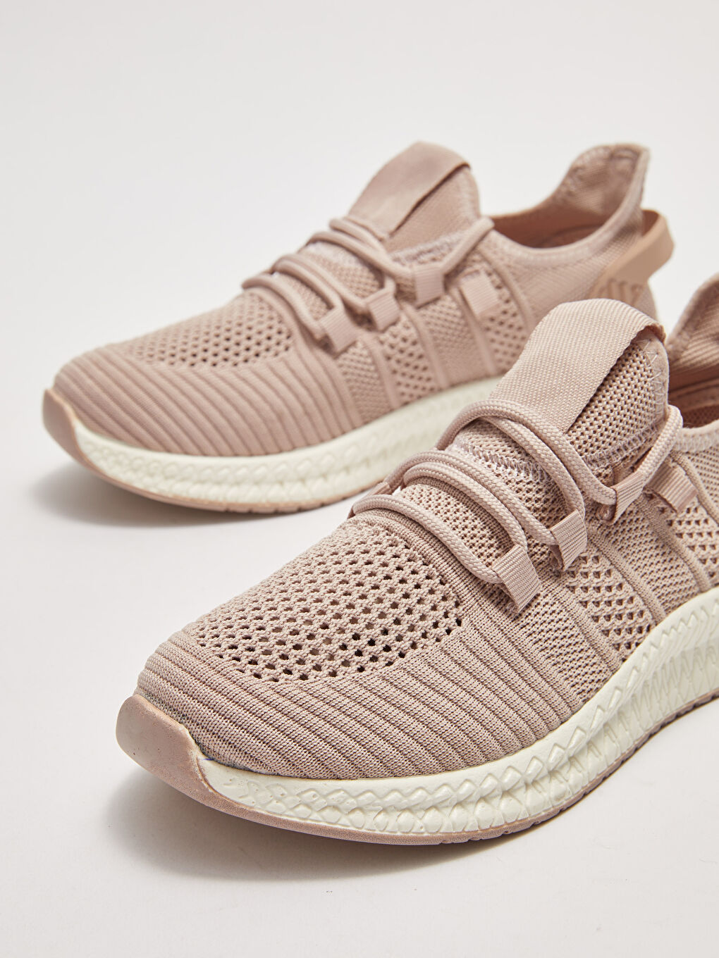 Кроссовки Женские С Деталями Из Сетчатой Ткани На Шнуровке Для Активного Спорта-3