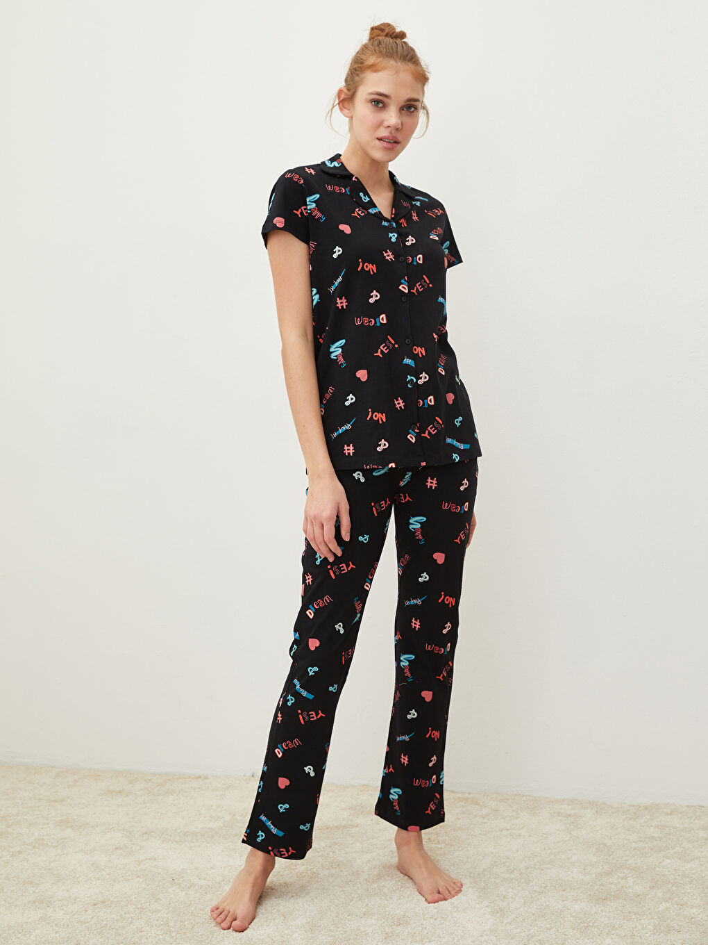 طقم بيجامة ياقة القميص كم قصير قطن مطبوع للسيدات