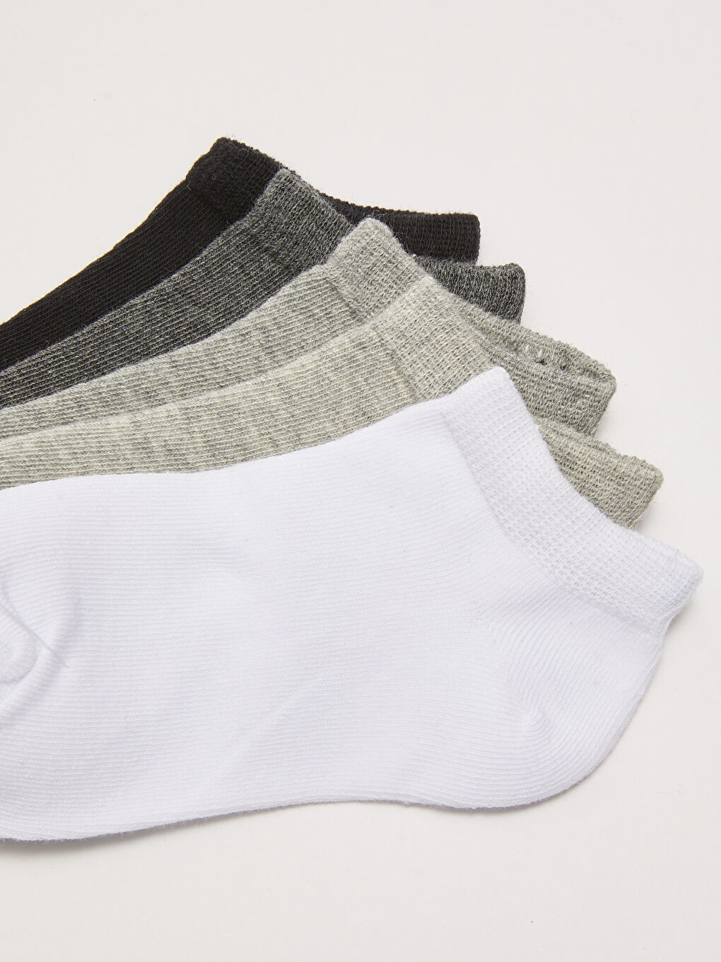 جوارب رياضية أساسية للأولاد - ٥ قطع-2