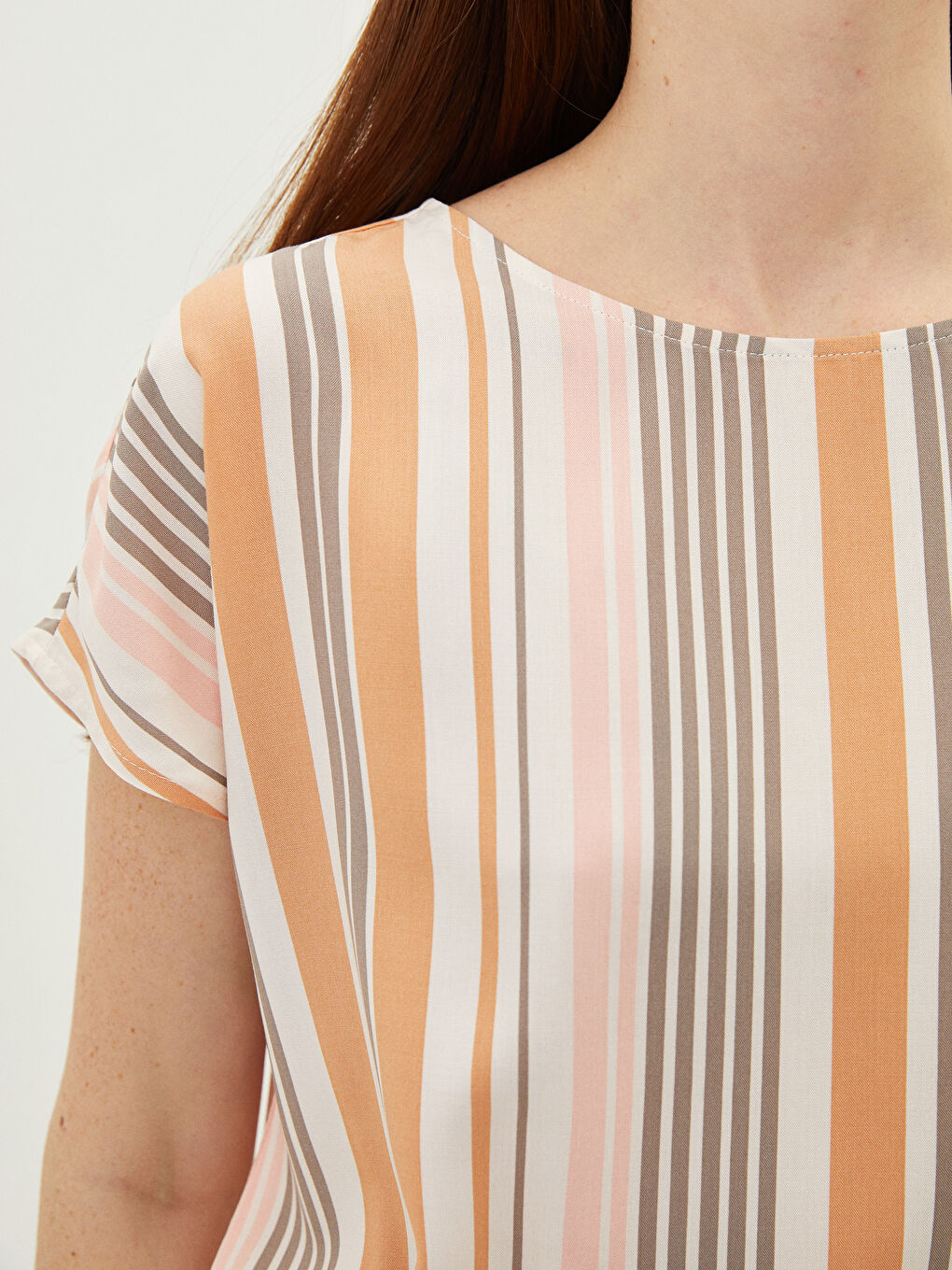 Kahverengi Bisiklet Yaka Çizgili Kısa Kollu Viskon Kadın Bluz-2