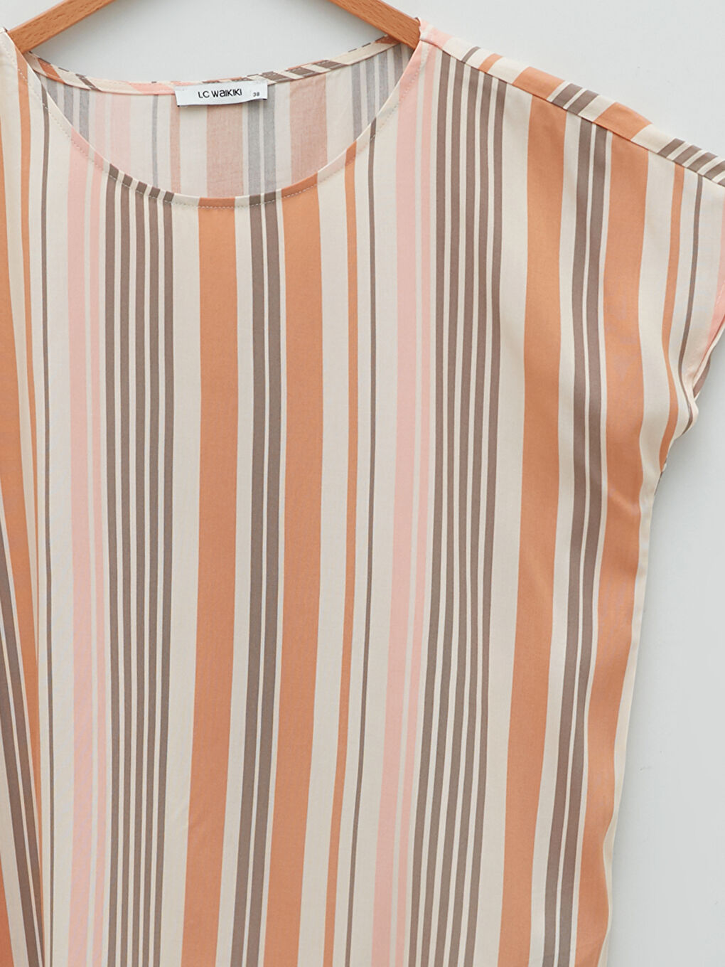 Kahverengi Bisiklet Yaka Çizgili Kısa Kollu Viskon Kadın Bluz-6
