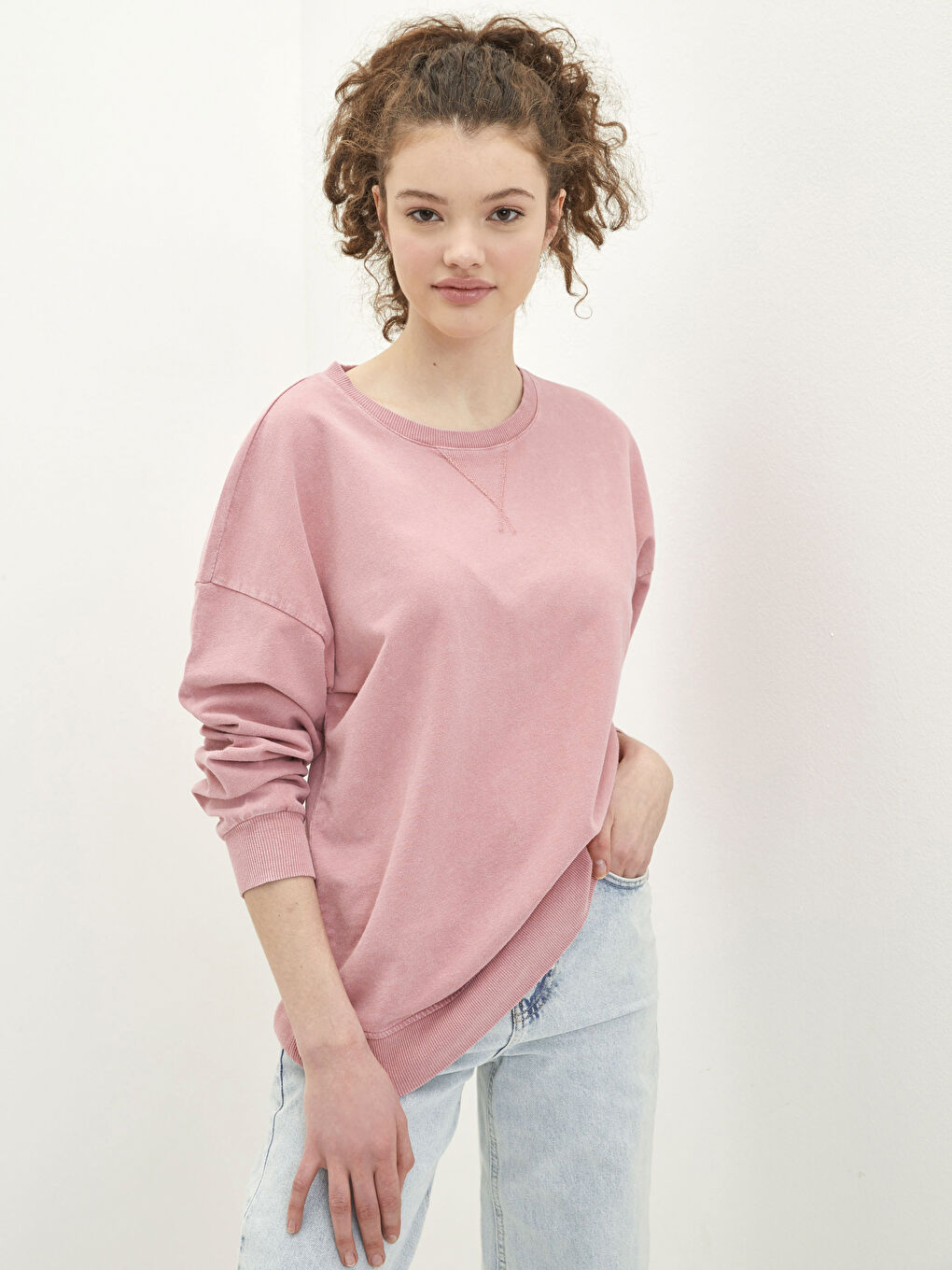 سويت شيرت كم طويل سادة بياقة دائرية للسيدات-1