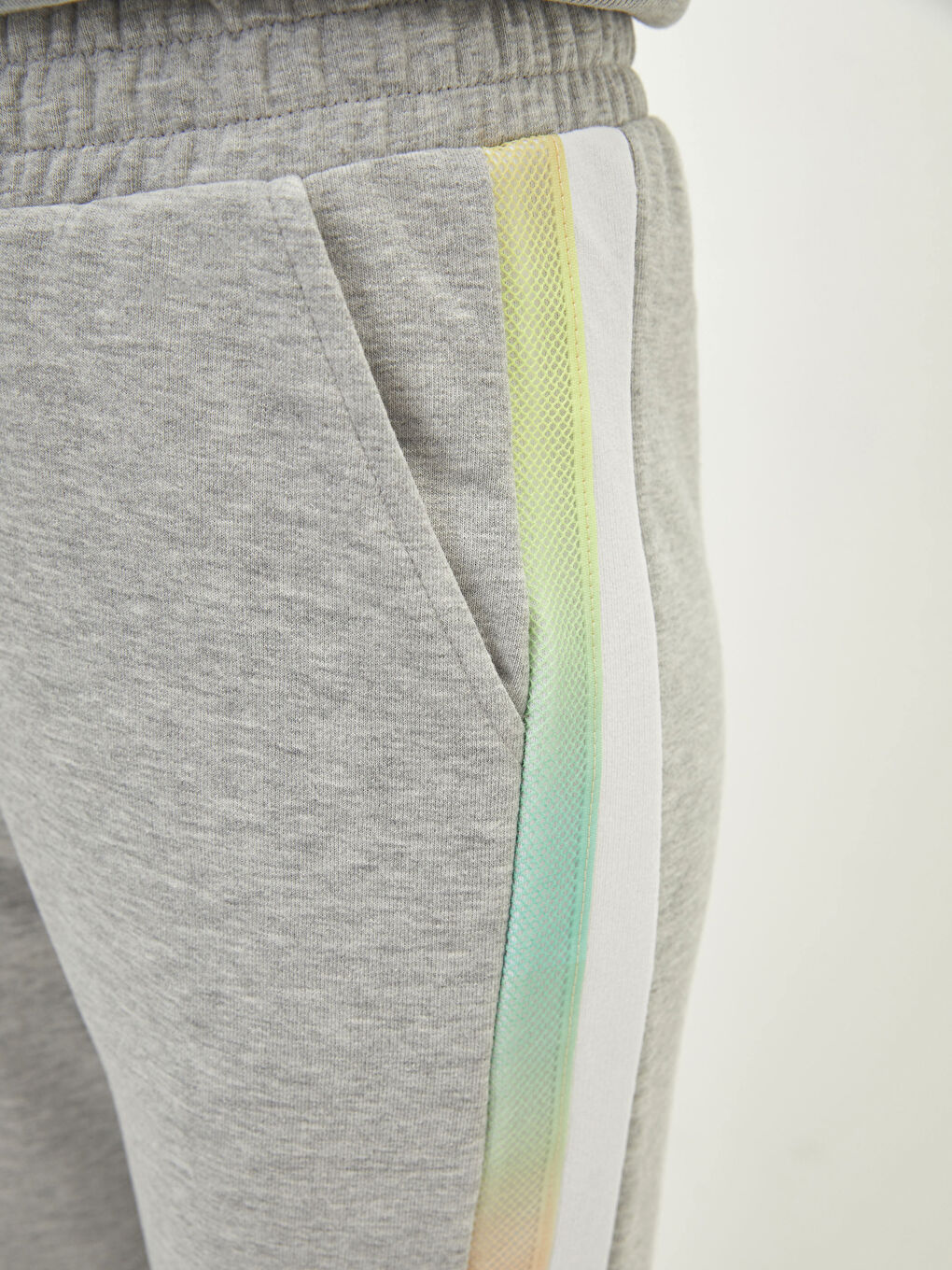 Women's Thick Sweatpants with Elastic Waistband and Stripe Detail -S2CA64Z8-LAL