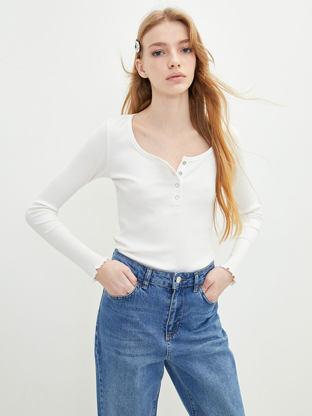 U Neck Straight Long Sleeve Women T-Shirt-1