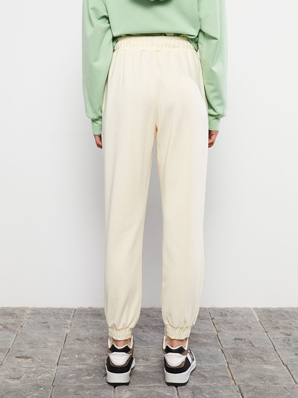 Elasticated Waist Printed Women's Jogger Sweatpants-3