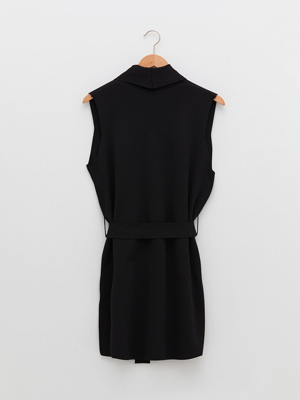 کەمەری یه‌خه‌ی دوو بەرۆک سادە تریکۆ بێ قۆڵ بۆ ژنان-7