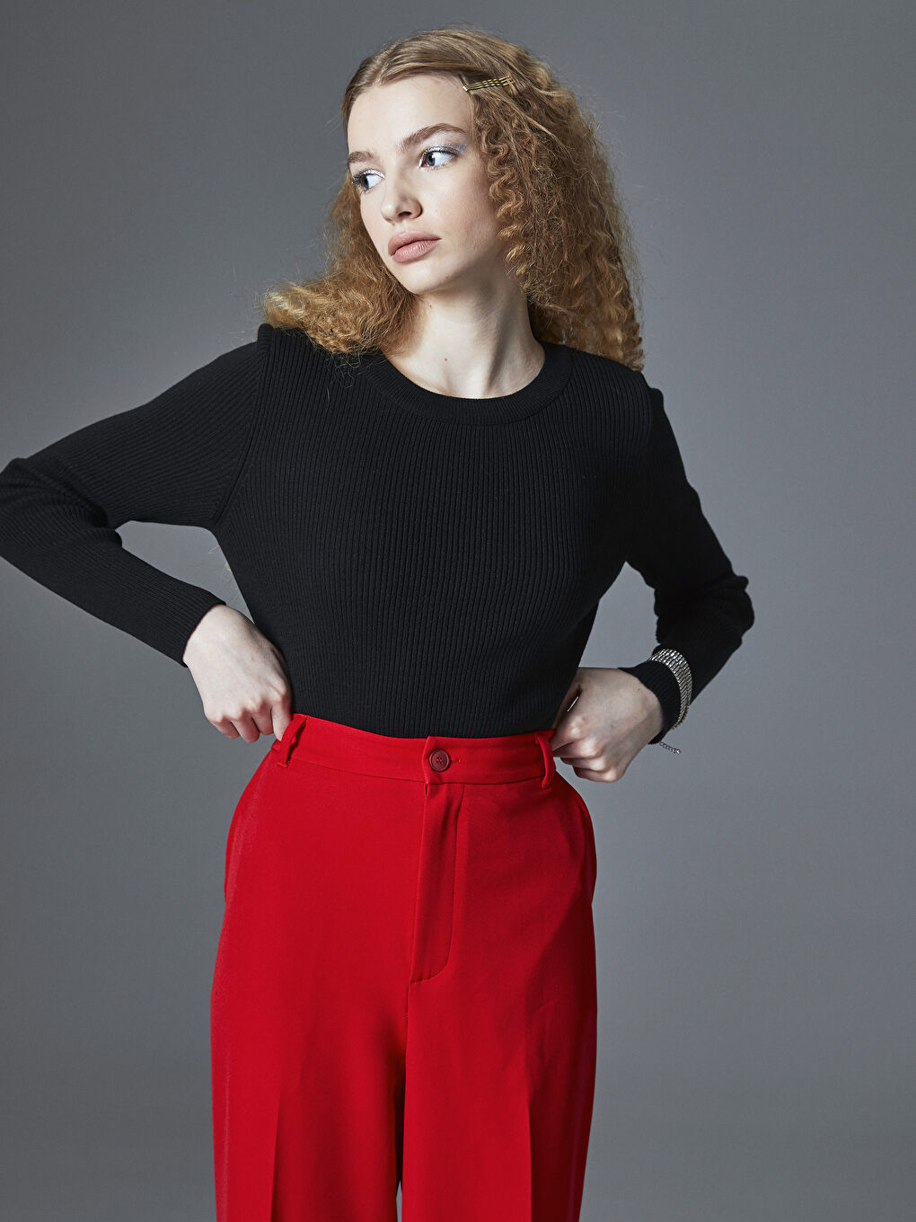 Свитер из трикотажа с круглым вырезом, однотонный, с длинным рукавом для женщин-2