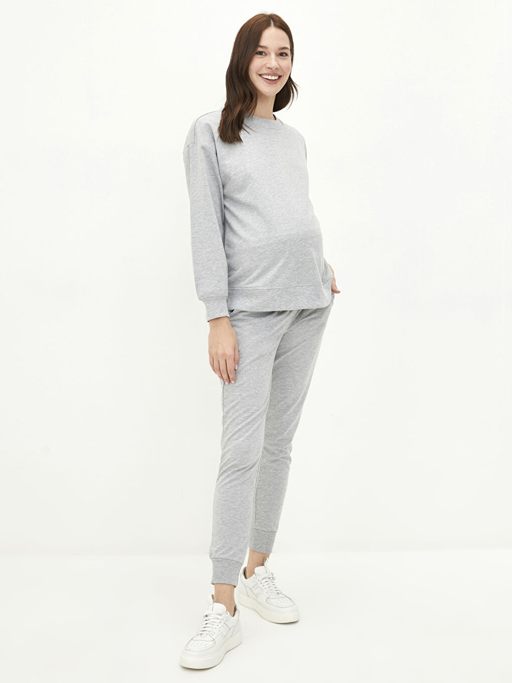 Crew Neck Plain Maternity Sweatshirt-2