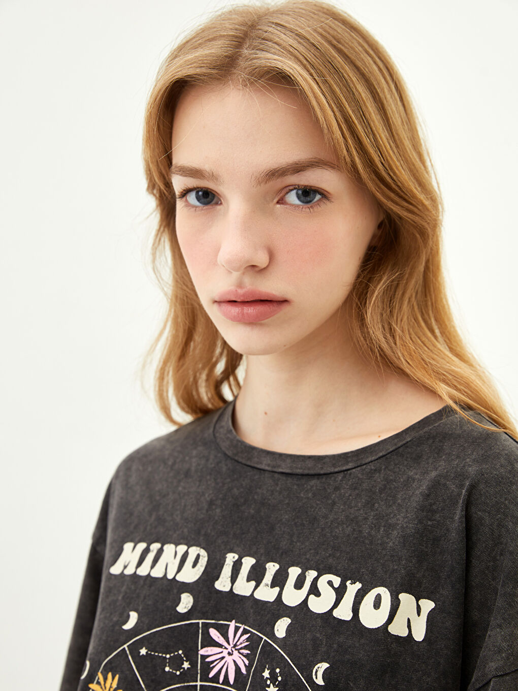 Crew Neck Printed Short Sleeve Cotton Women's T-shirt-1