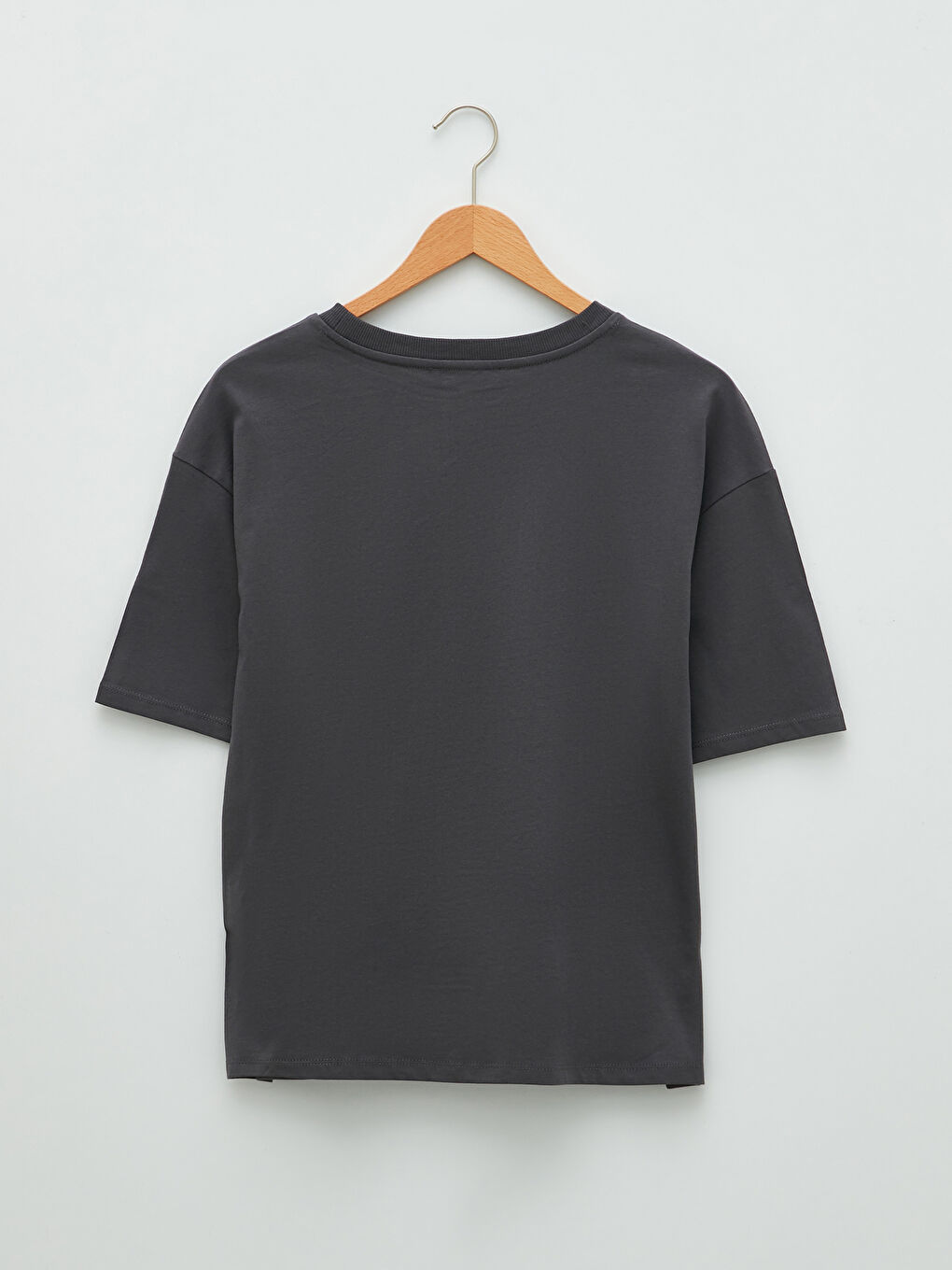 Gri Bisiklet Yaka Baskılı Kısa Kollu Pamuklu Kadın Tişört-7