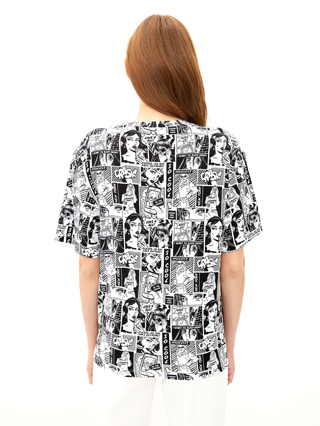 Siyah Bisiklet Yaka Baskılı Kısa Kollu Pamuklu Kadın Tişört-4