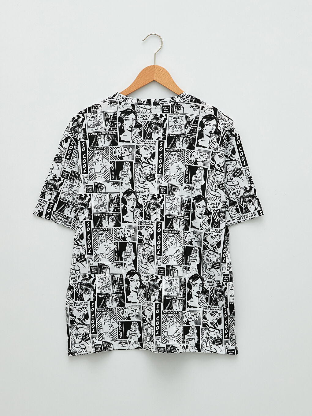 Siyah Bisiklet Yaka Baskılı Kısa Kollu Pamuklu Kadın Tişört-6