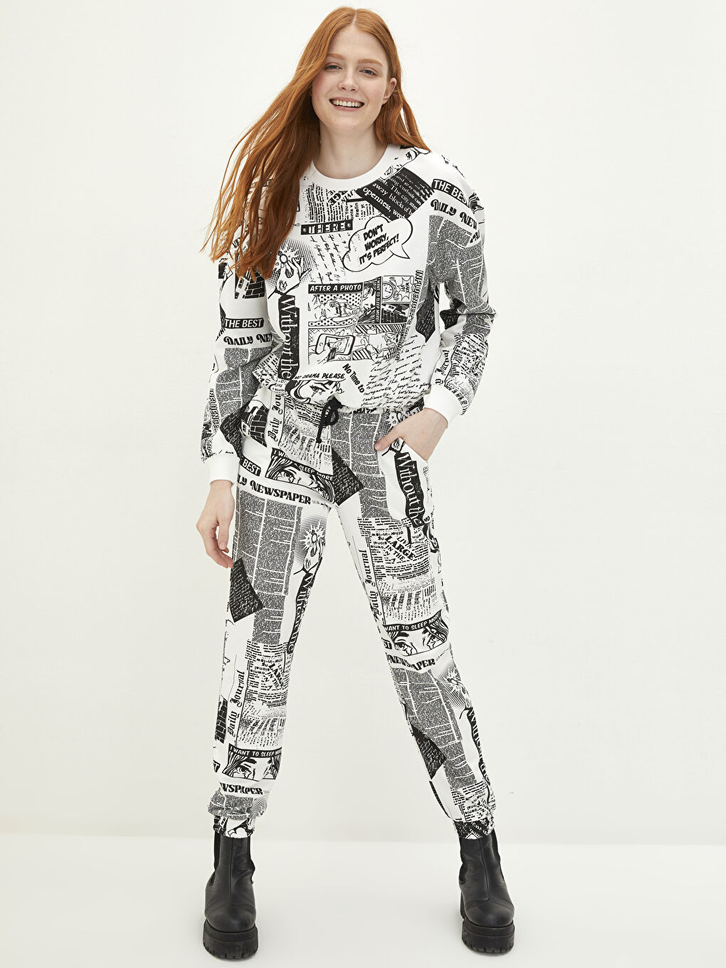 بنطلون رياضي مطبوع بخصر مرن للسيدات