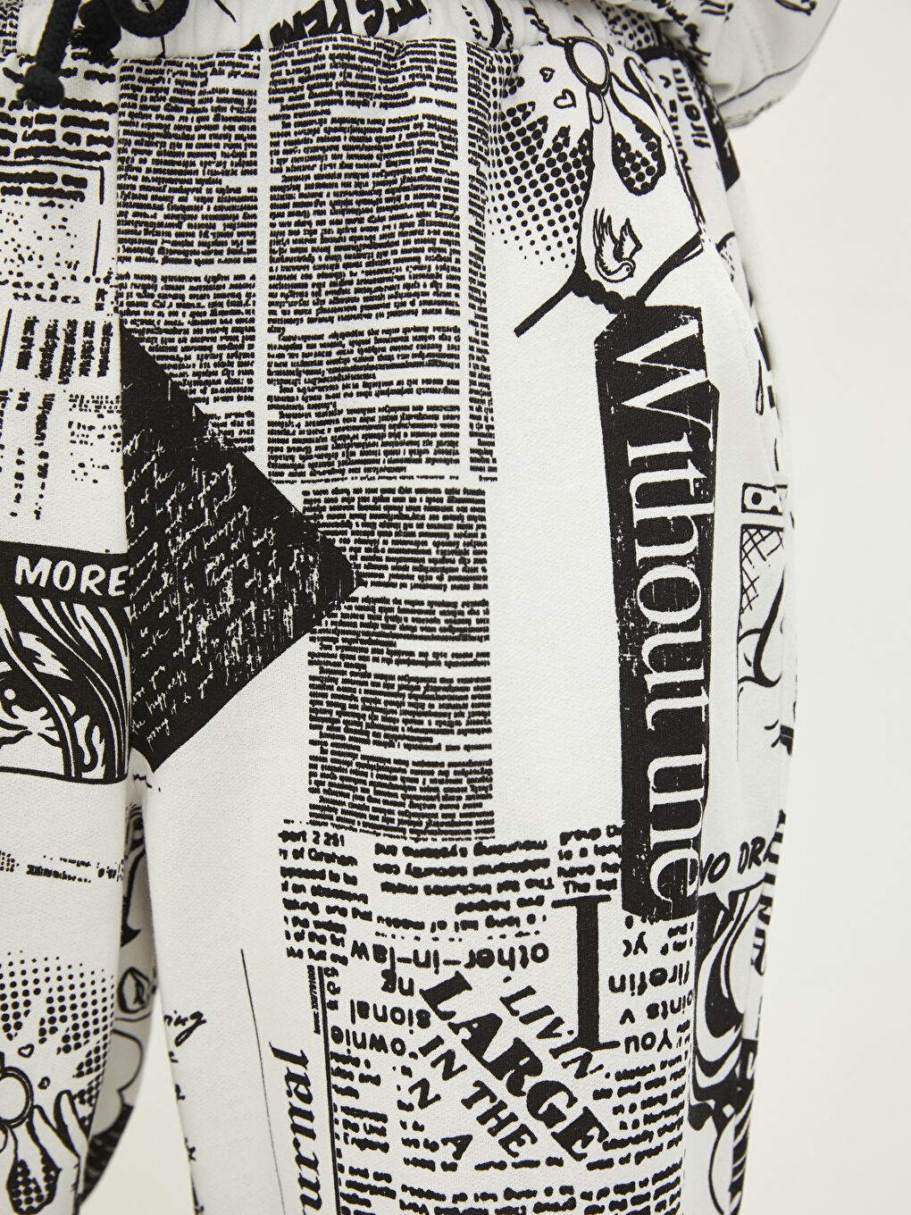 بنطلون رياضي مطبوع بخصر مرن للسيدات-3