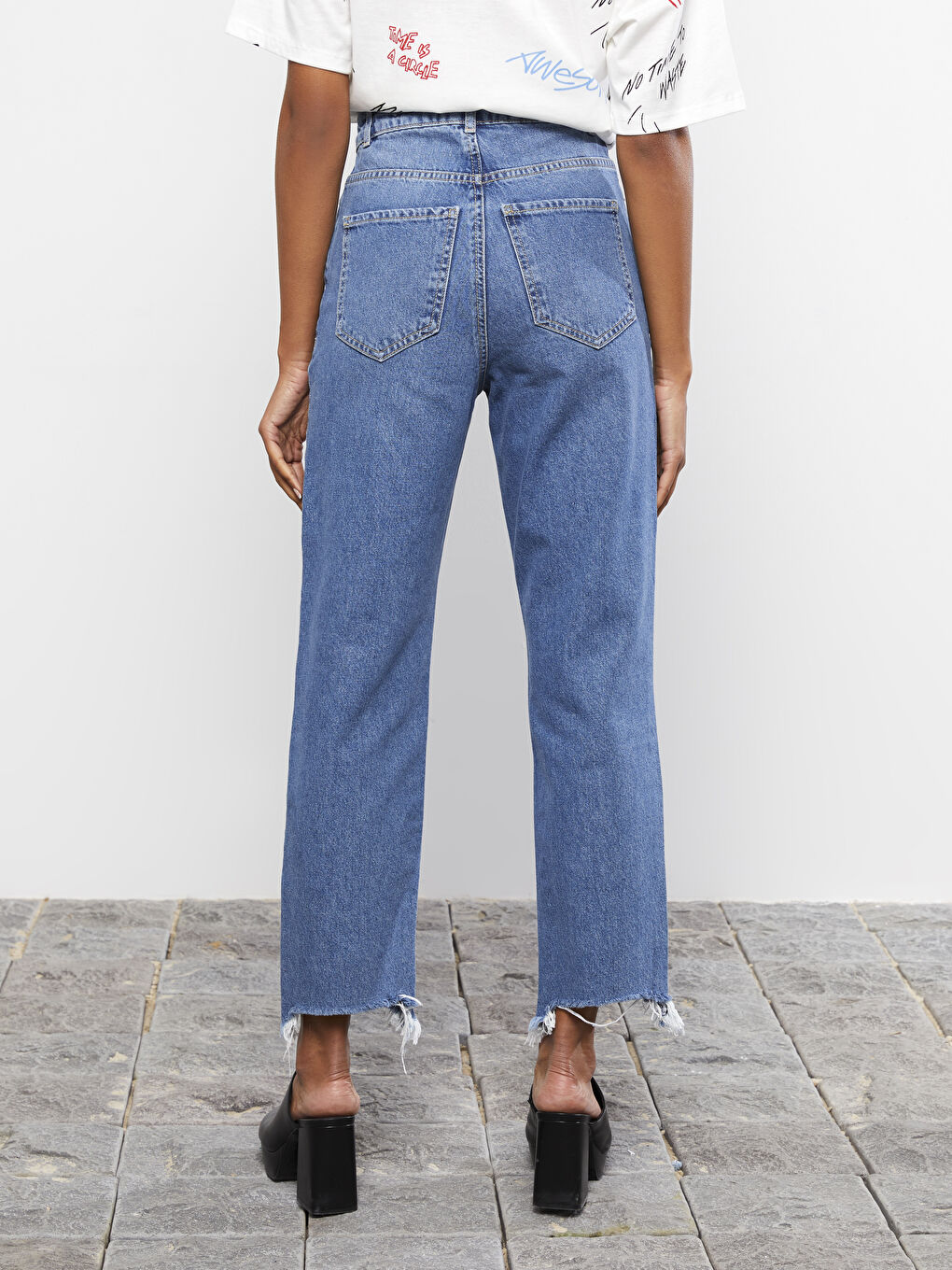 High Waist Standard Fit Pocket Detailed Rodeo Women's Jean Trousers-3