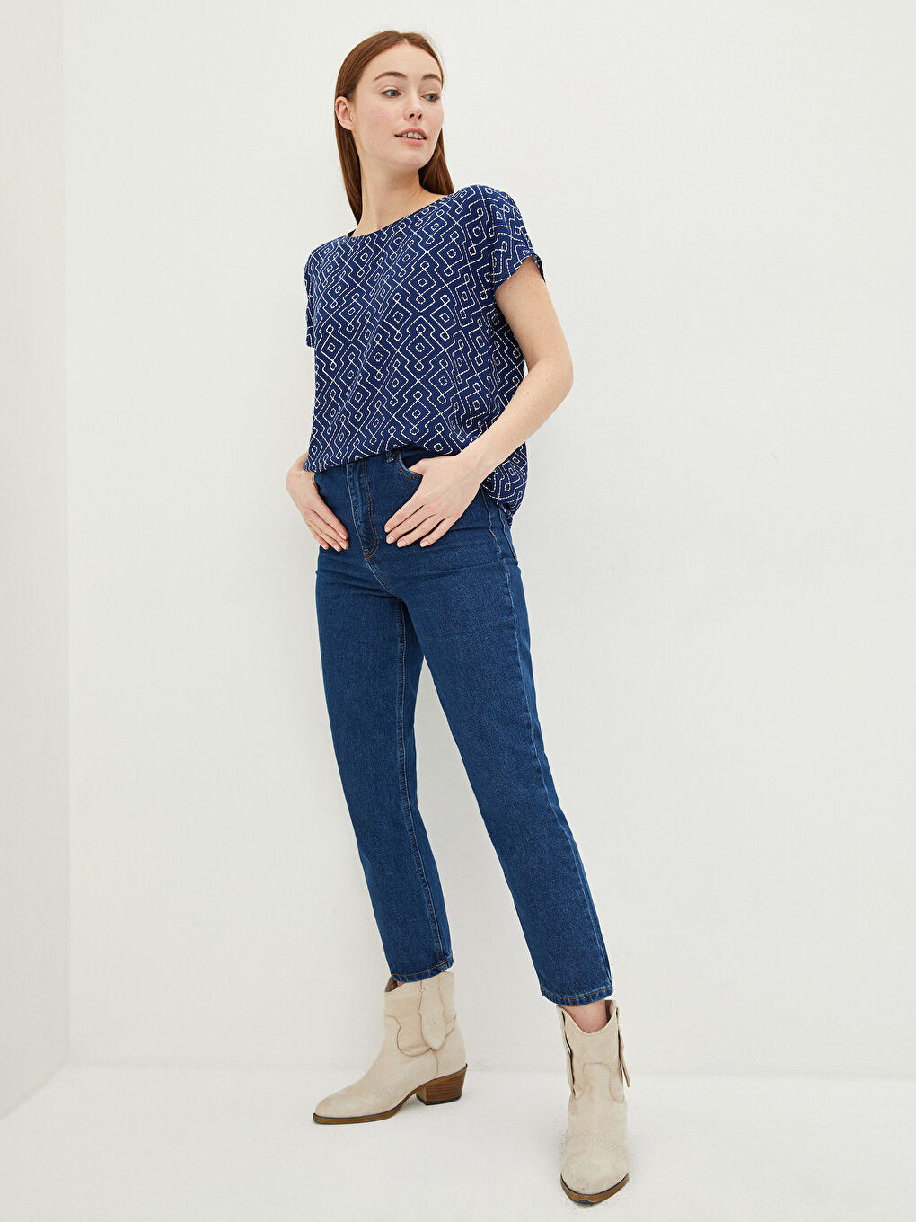 Blouse pour Femmes en Popeline à Col Rond Imprimée à Manches Courtes-1