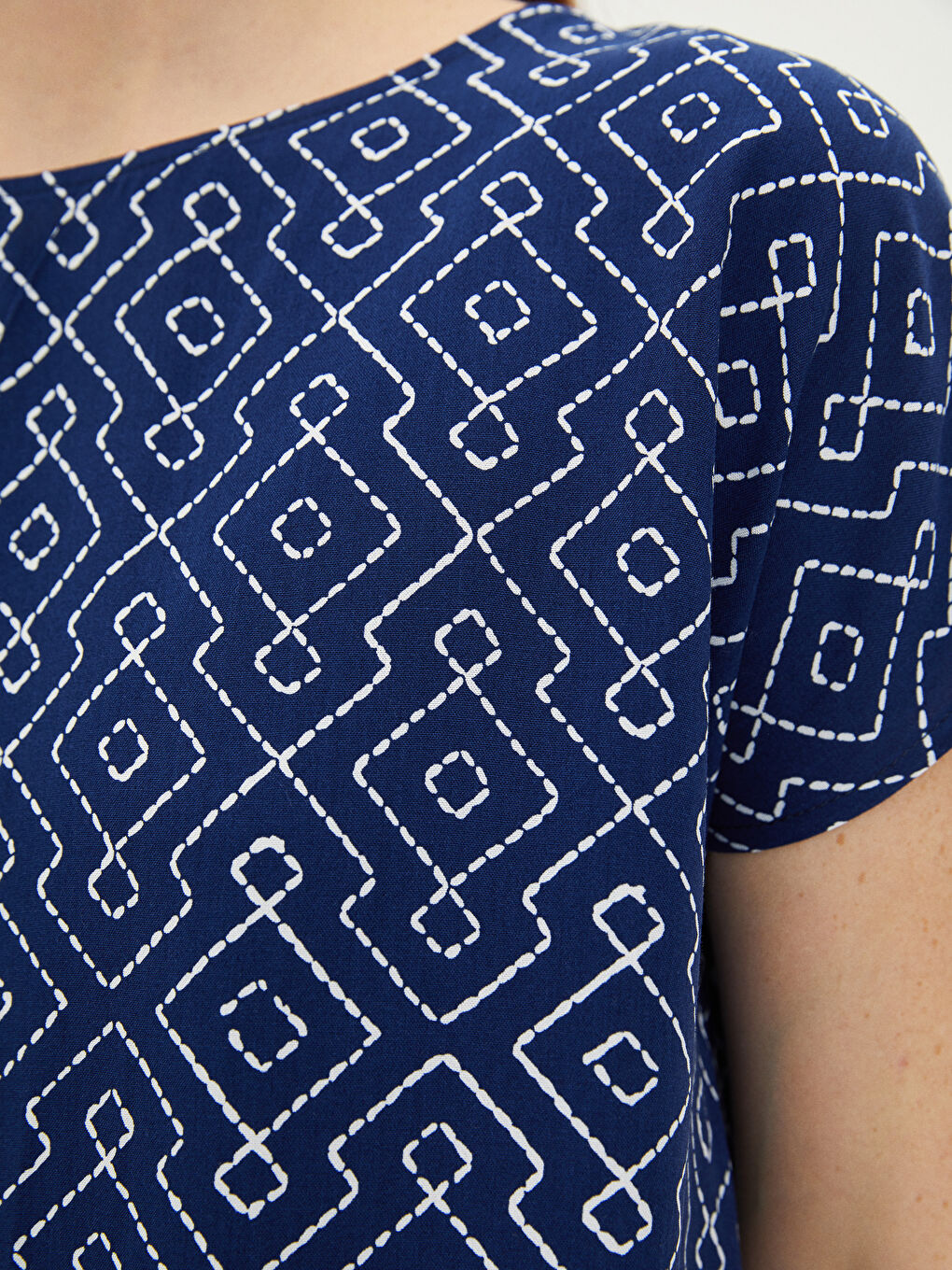 Blouse pour Femmes en Popeline à Col Rond Imprimée à Manches Courtes-2