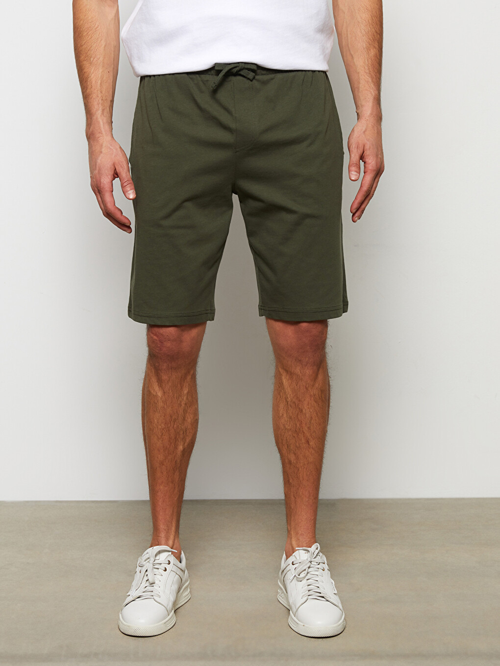 Standard Pattern Knitted Men's Shorts-2
