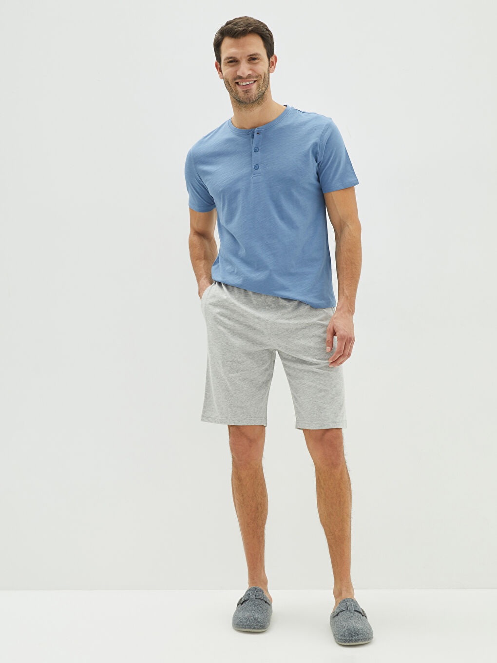 Gri Standart Kalıp Örme Erkek Şort