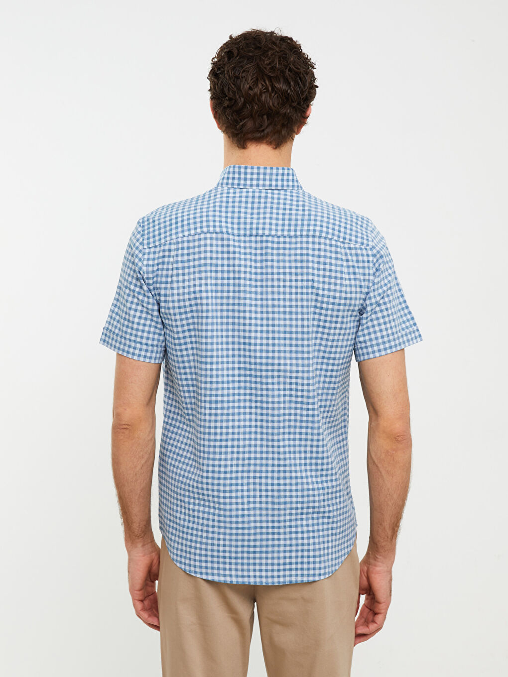 قميص بوبلين كاروهات كم قصير بقصة عادية للرجال-4