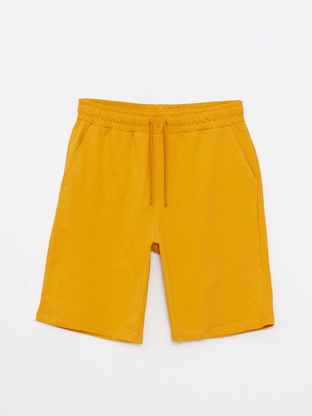 LCWAIKIKI Basic Regular Fit Men's Shorts with Elastic Waist -S2CD35Z8-QA6