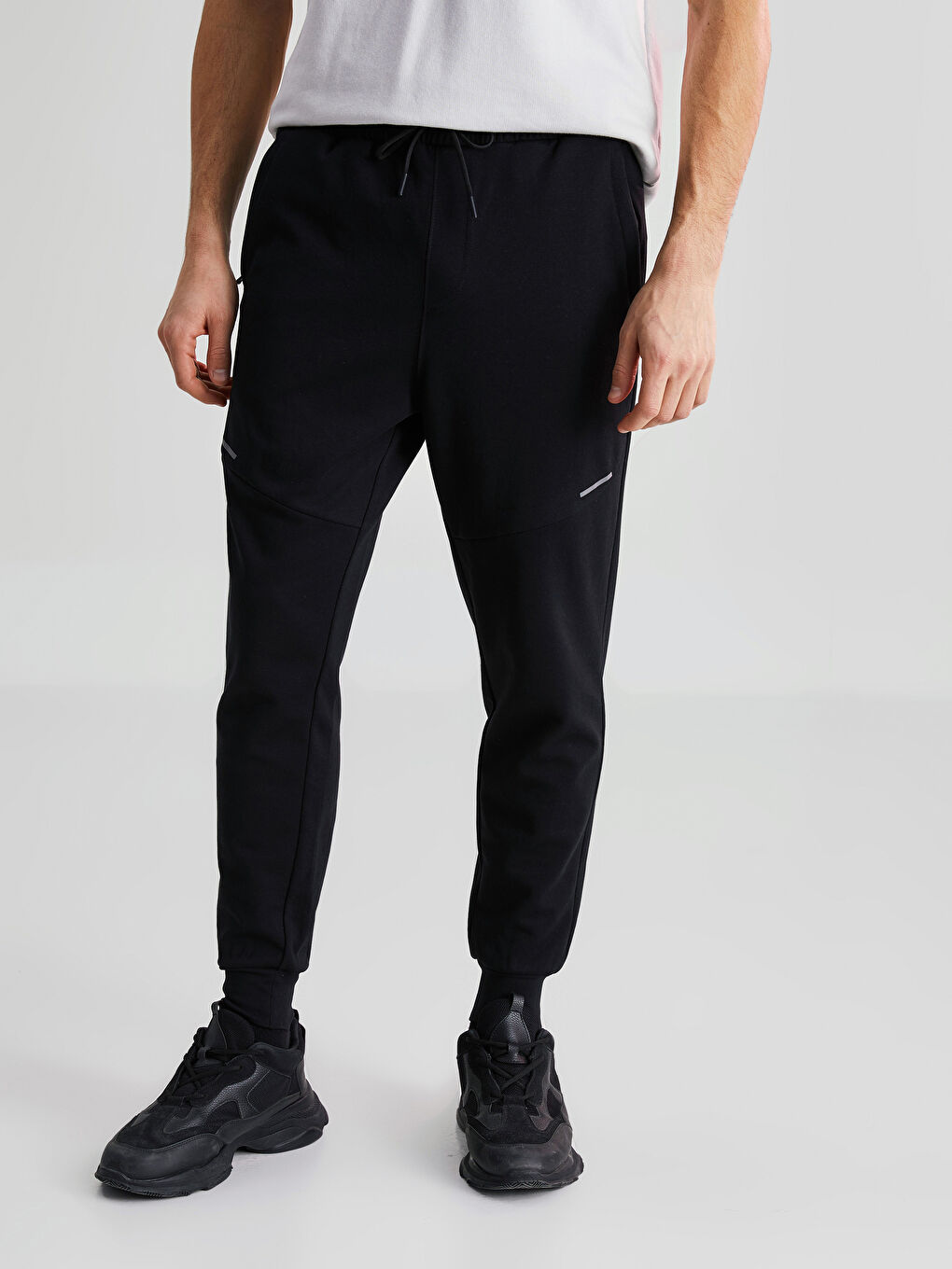 بنطلون رياضي رفيع للرجال-3