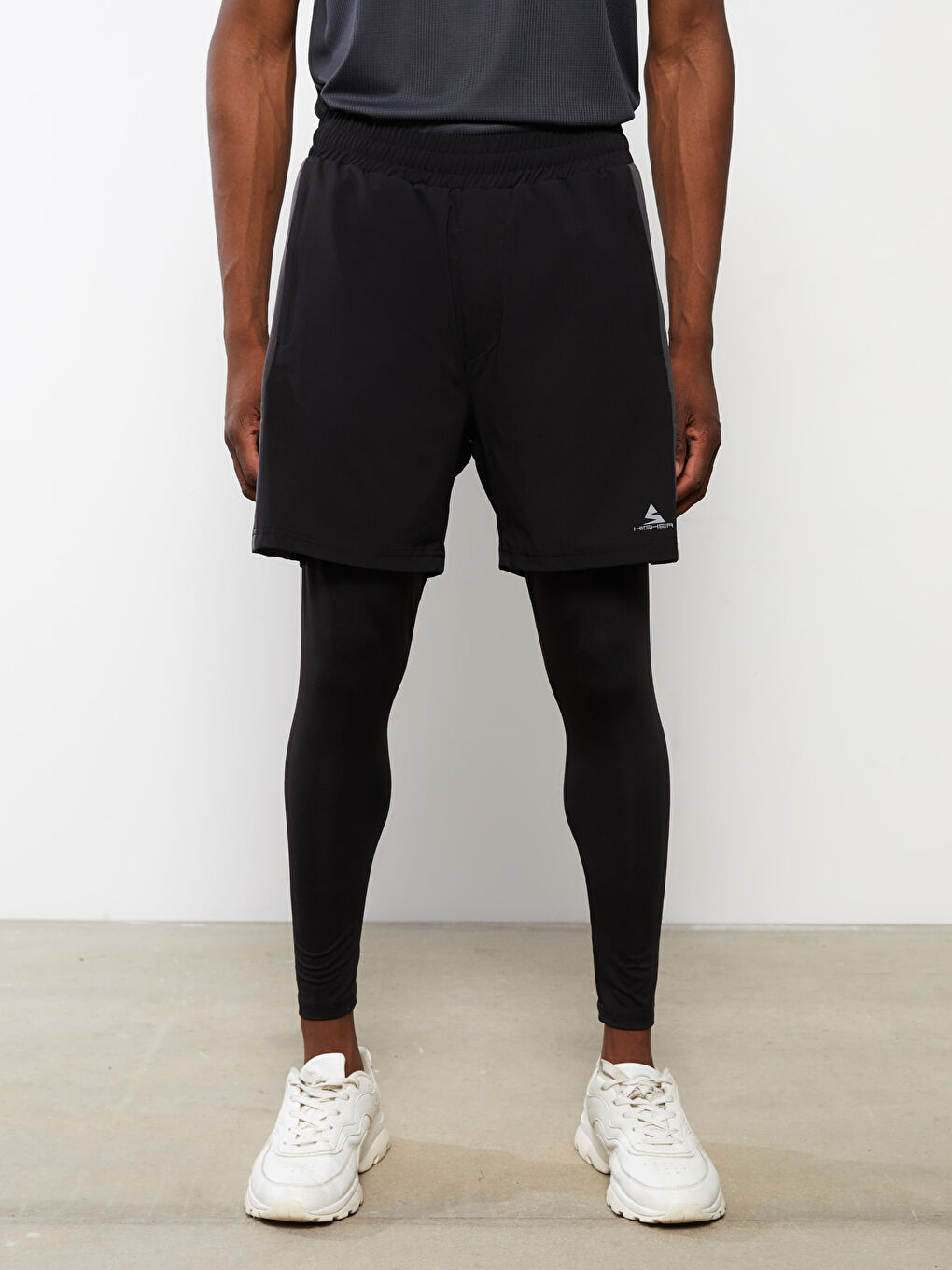 Siyah Slim Fit Erkek Spor Taytlı Şort-3