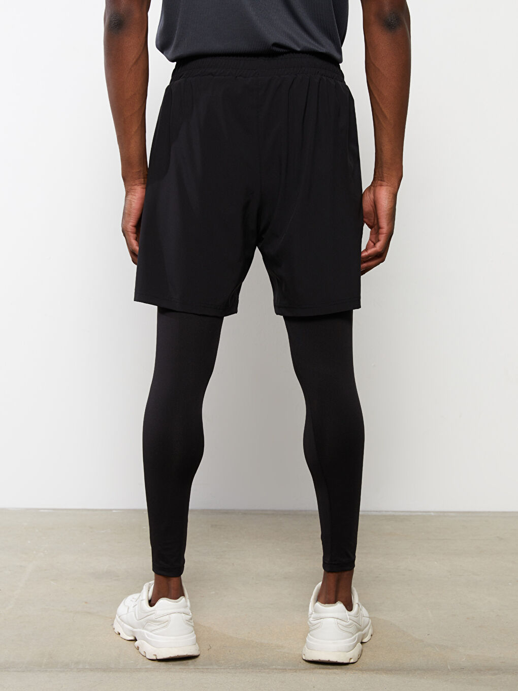 Siyah Slim Fit Erkek Spor Taytlı Şort-4