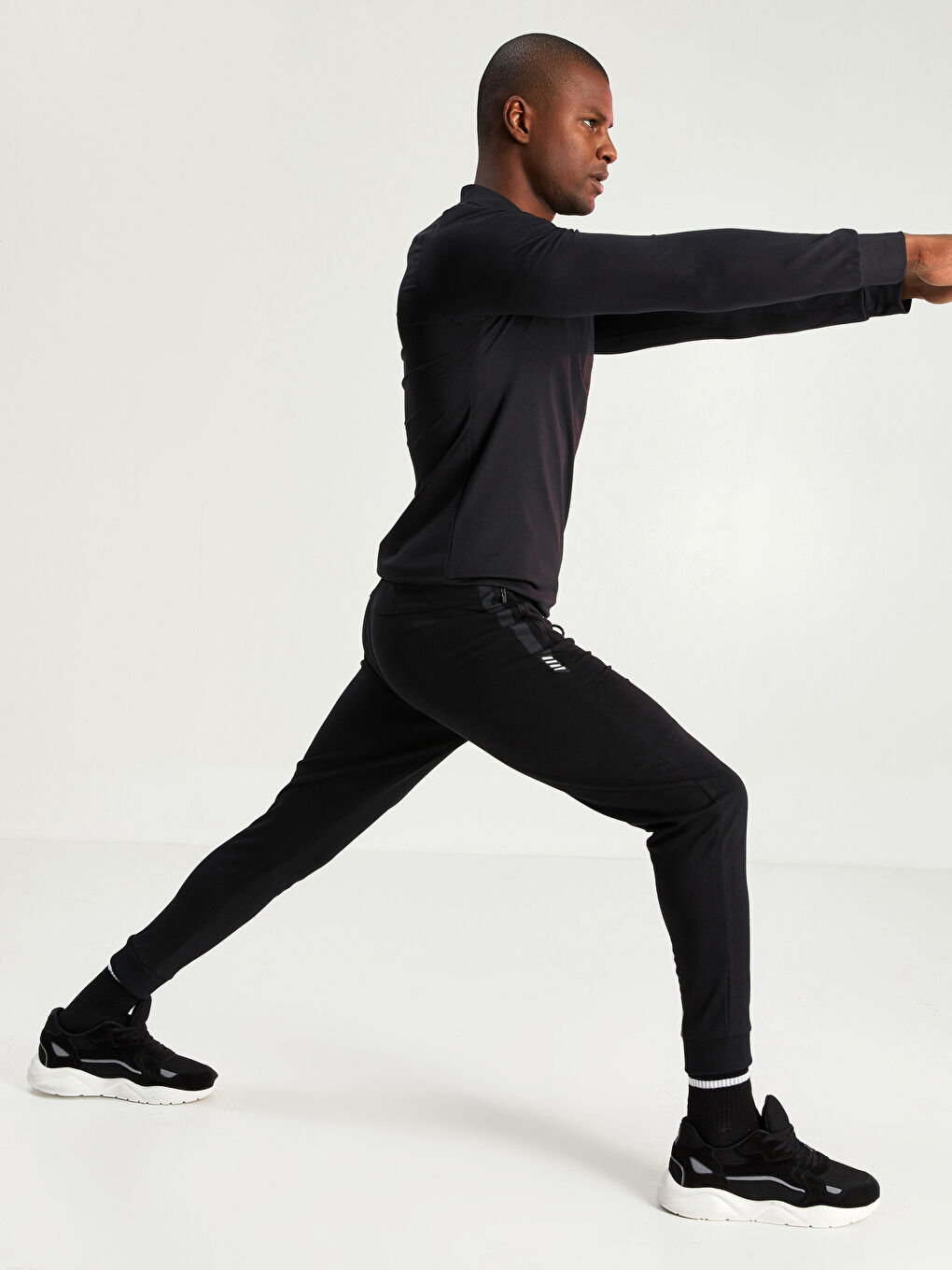 Siyah Standart Kalıp Aktif Spor Erkek Eşofman Altı