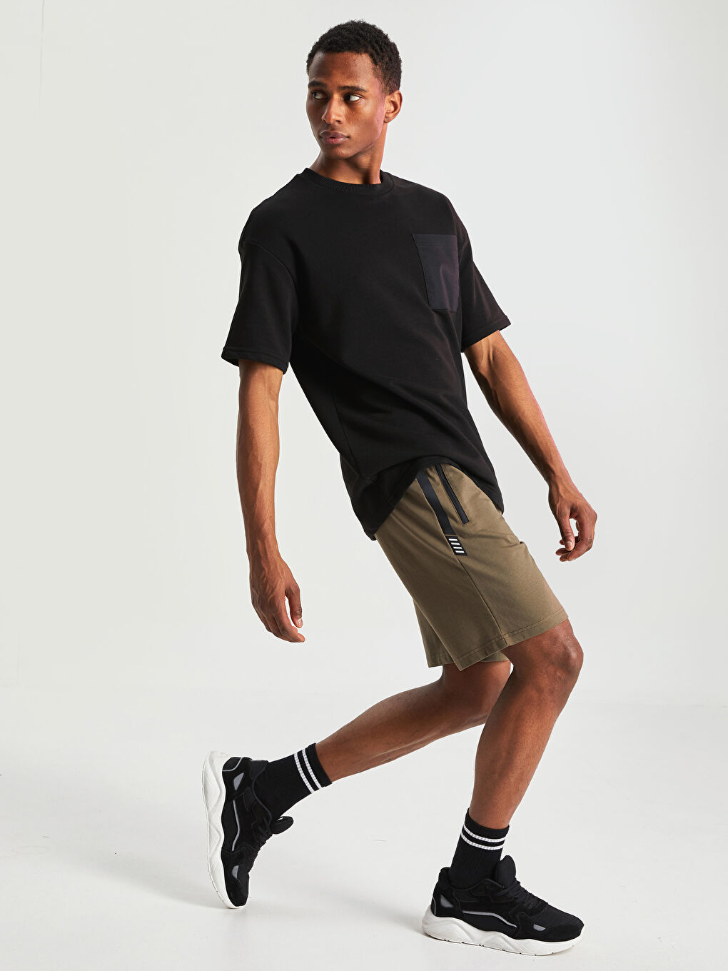 Haki Standart Kalıp Erkek Spor Şort-1