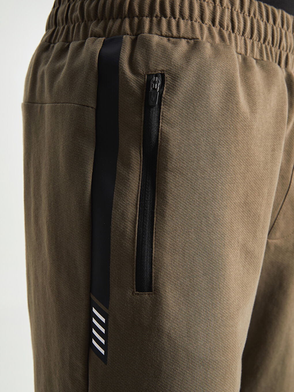 Haki Standart Kalıp Erkek Spor Şort-2