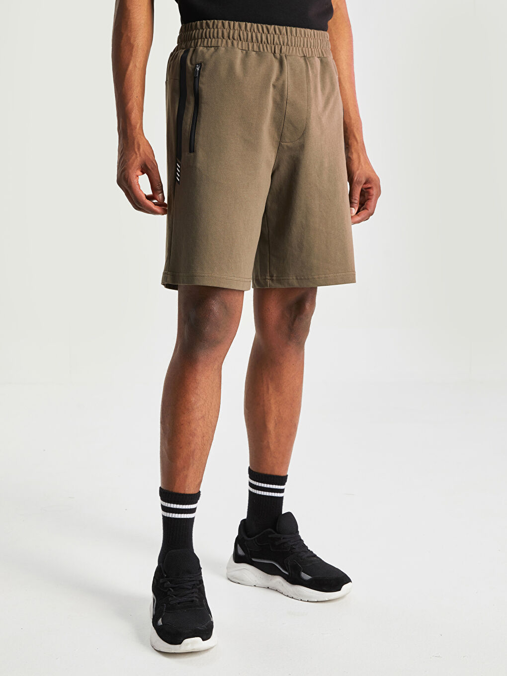 Haki Standart Kalıp Erkek Spor Şort-3