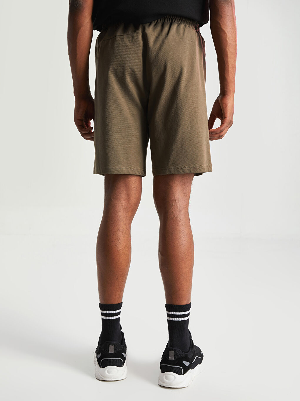 Haki Standart Kalıp Erkek Spor Şort-4