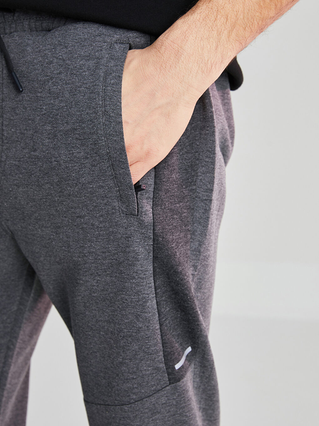 Slim Fit Men's Jogger Sweatpants-2