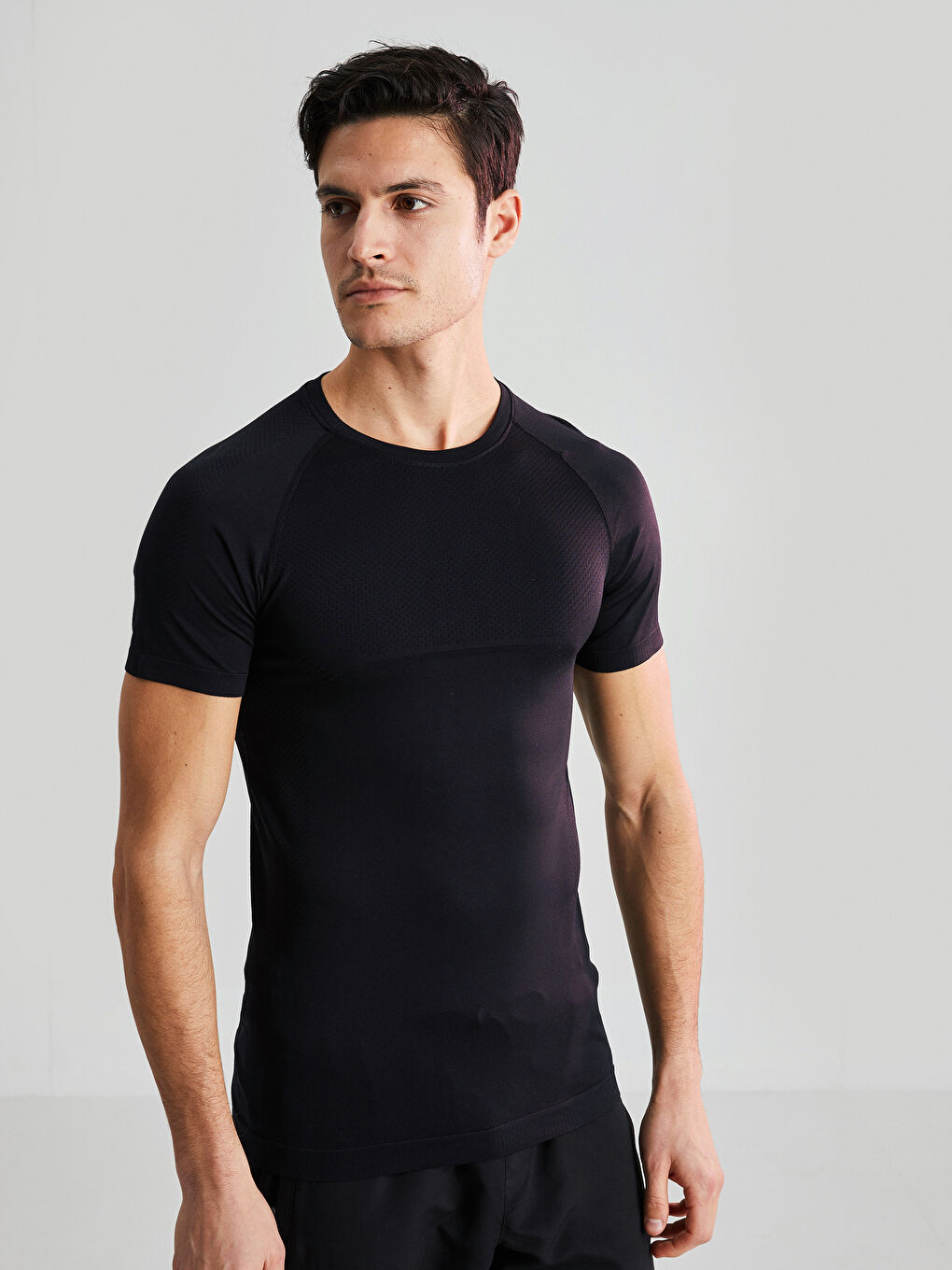 Спортна тениска с кръгло деколте и къс ръкав за мъже-1