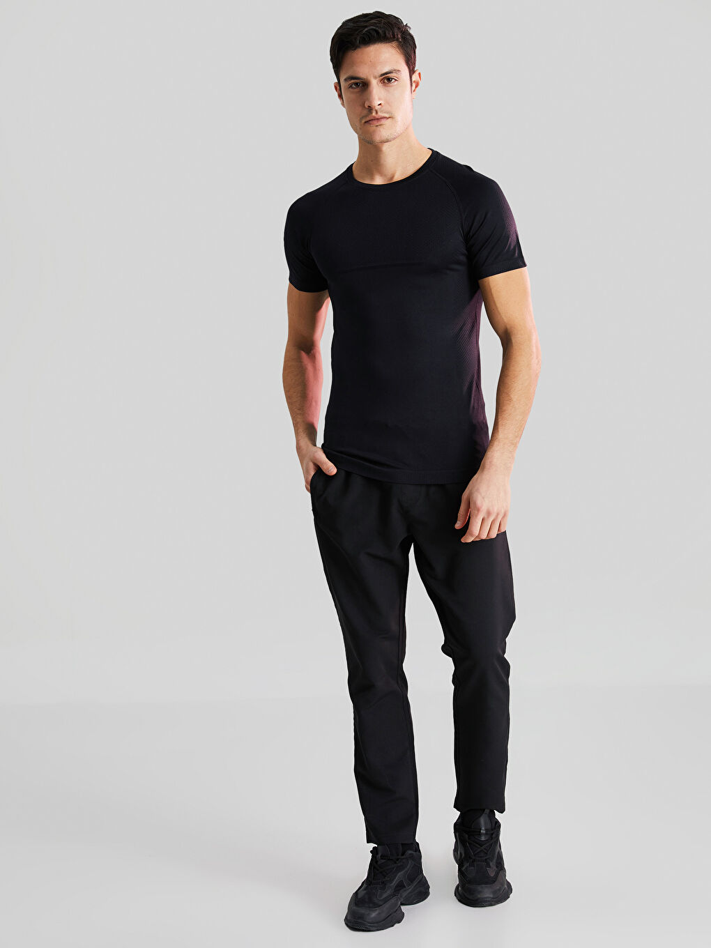 Спортна тениска с кръгло деколте и къс ръкав за мъже-3