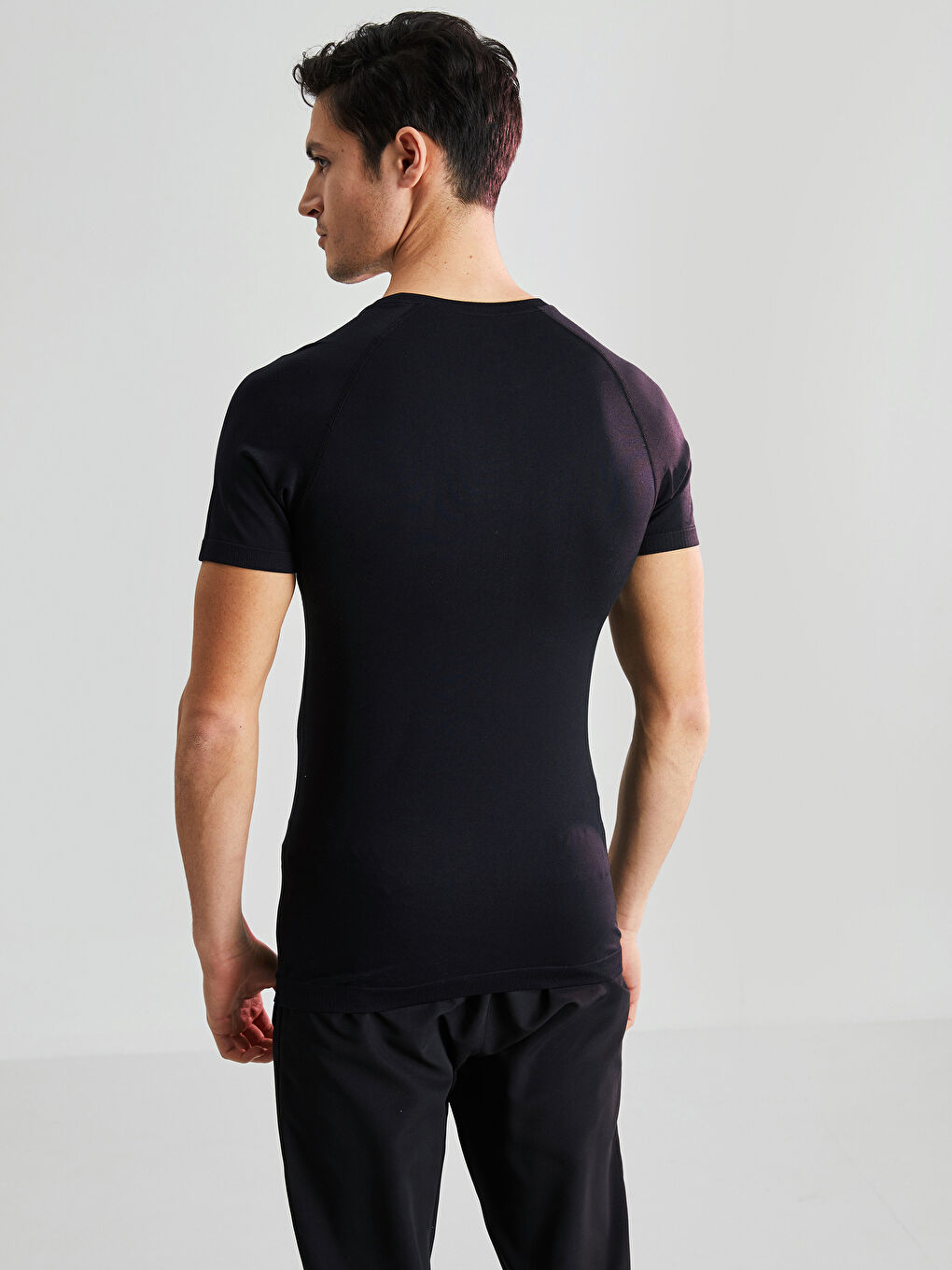 Спортна тениска с кръгло деколте и къс ръкав за мъже-4