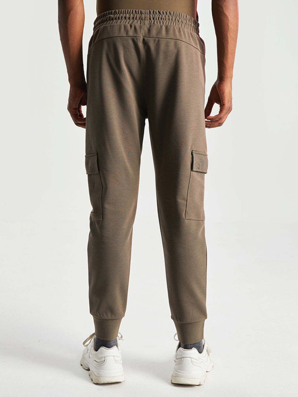 بنطلون رياضي رفيع للرجال-4