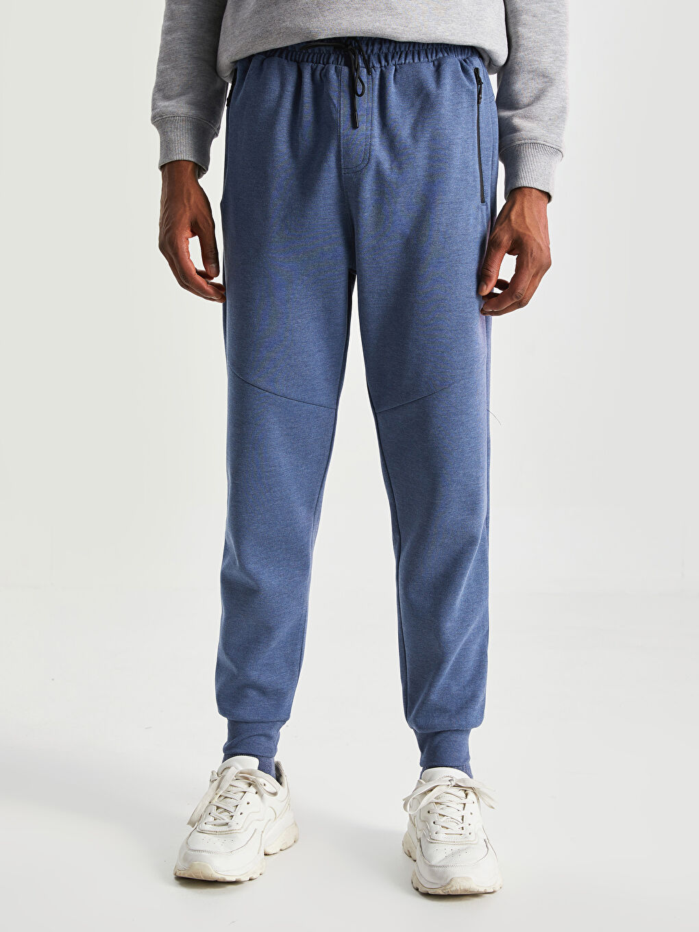 Regular Fit Men's Thick Jogger Sweatpants-3