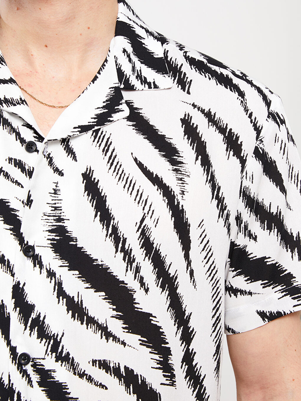 Beyaz Regular Fit Kısa Kollu Viskon Erkek Gömlek-3