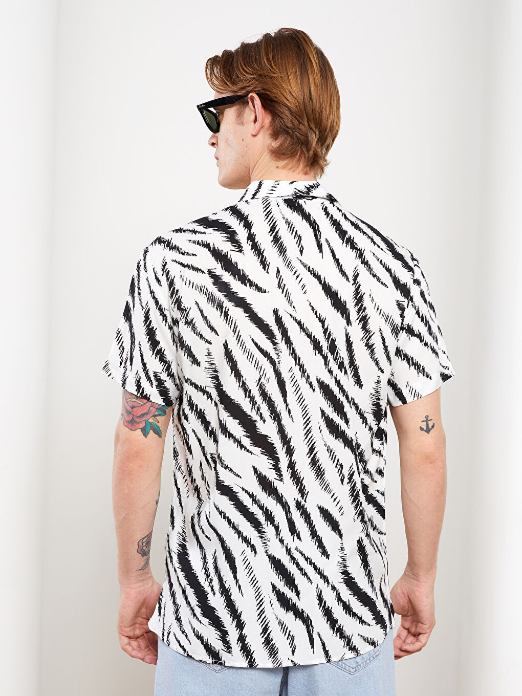 Beyaz Regular Fit Kısa Kollu Viskon Erkek Gömlek-4