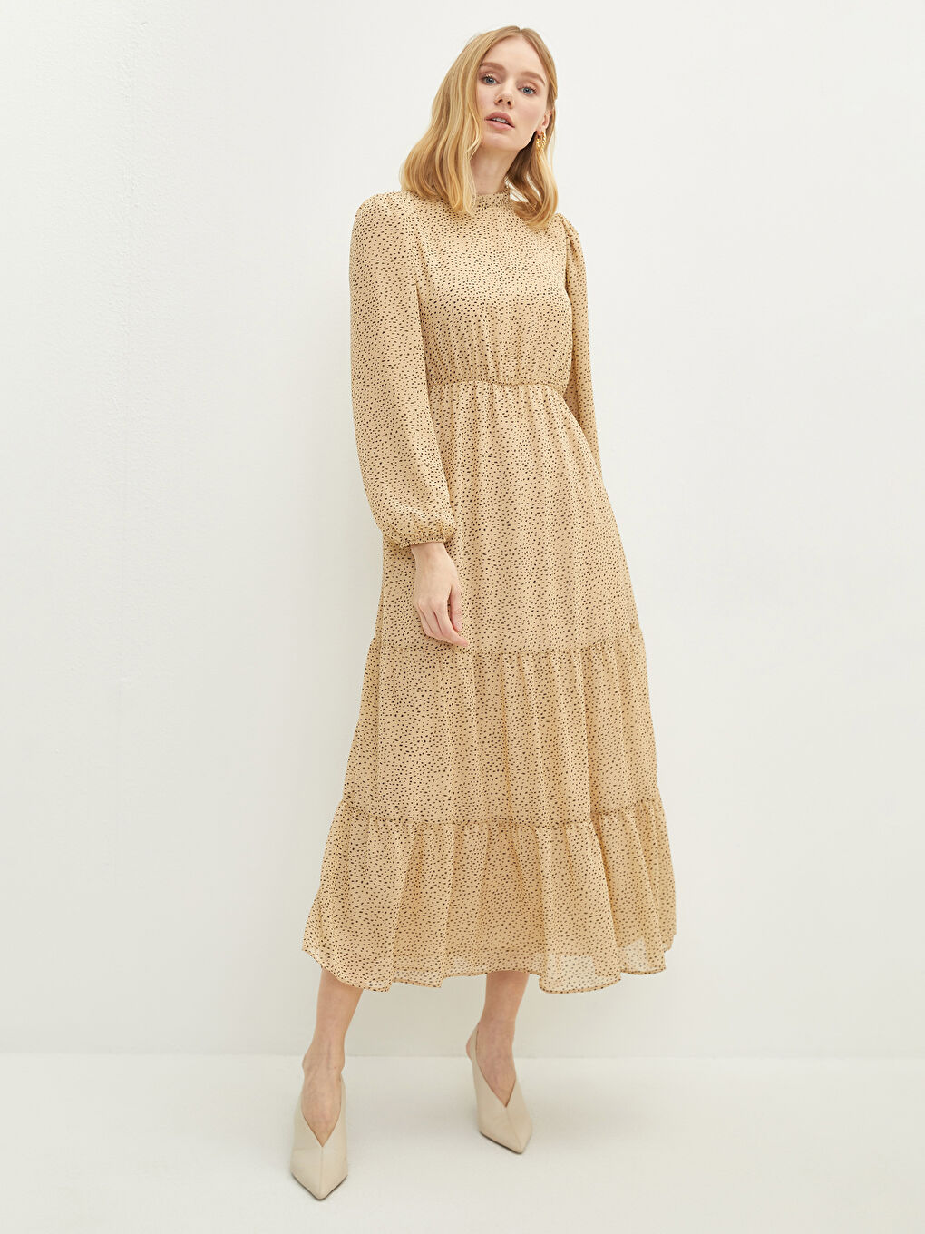 Bej Fırfırlı Dik Yaka Desenli Uzun Kollu Kadın Elbise-2