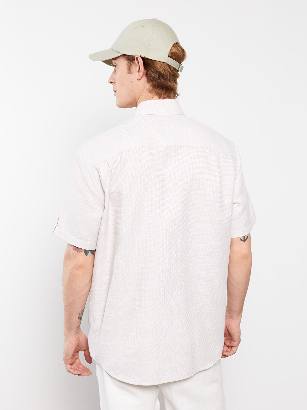 قميص رجالي بكم قصير بقصة عادية-4