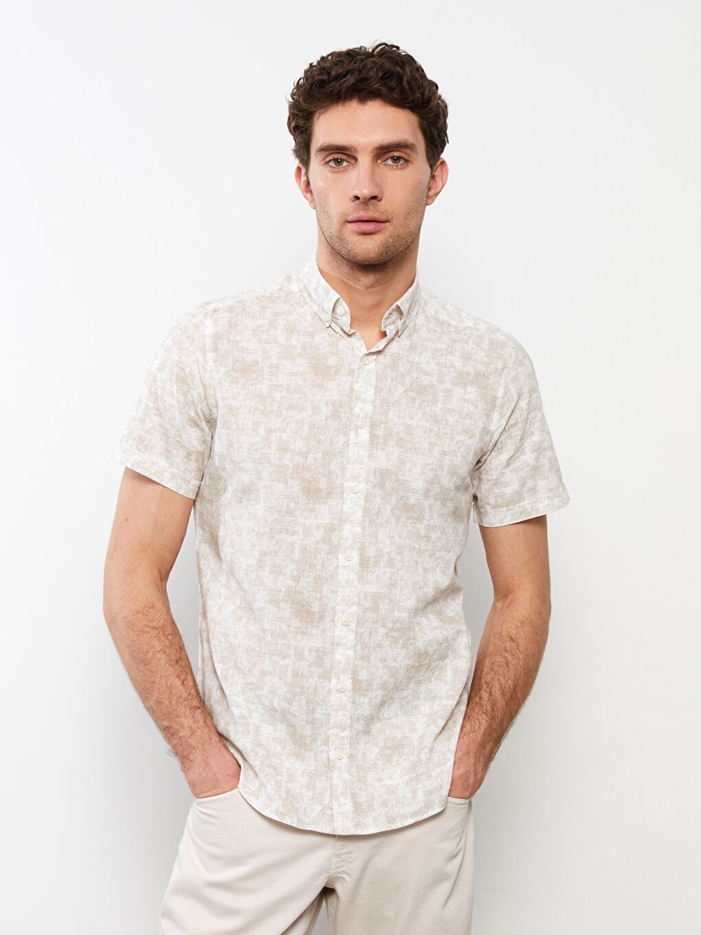 Bej Slim Fit Kısa Kollu Desenli Poplin Erkek Gömlek-1