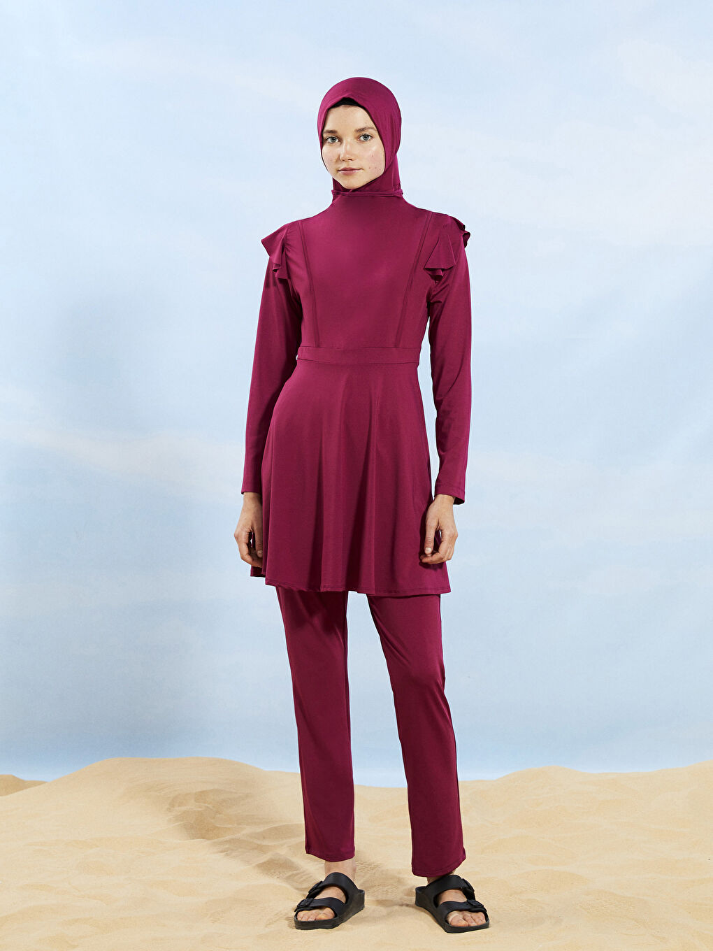 Mürdüm Dik Yaka Düz Uzun Kollu Kadın Tesettür Mayo Takımı