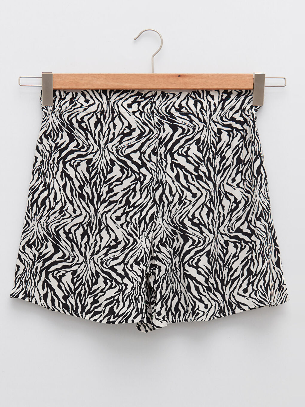 Bej Beli Lastikli Desenli Viskon Kadın Deniz Şortu-8