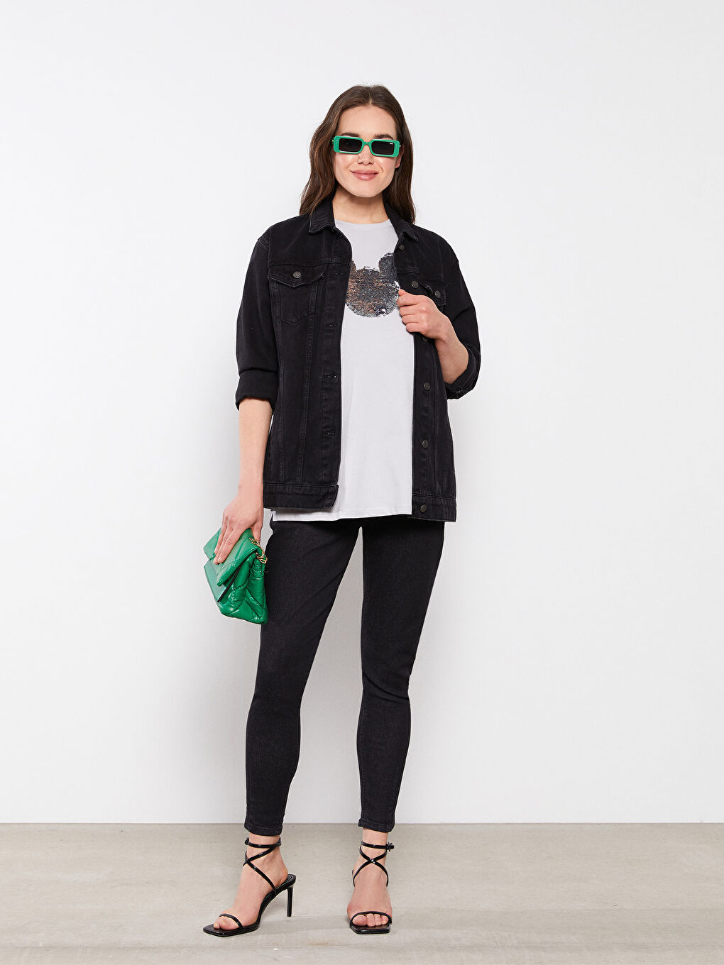 Siyah Beli Lastikli Rahat Kalıp Cep Detaylı Hamile Jean Pantolon